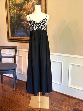 Commense NWT Black Dress with White Embroidered Bust
